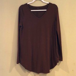 Brown flowy v-neck long sleeve shirt
